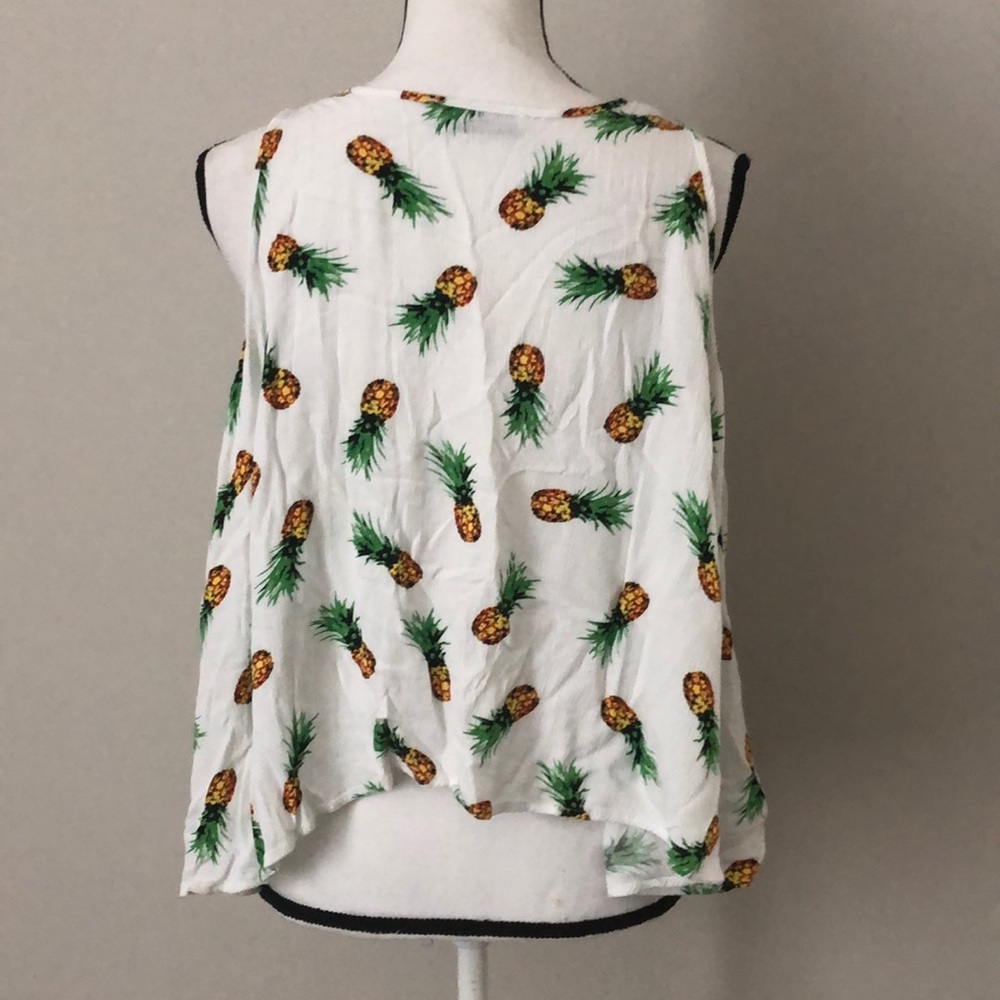 Buddy Basics pineapple crop top - Picture 4 of 6